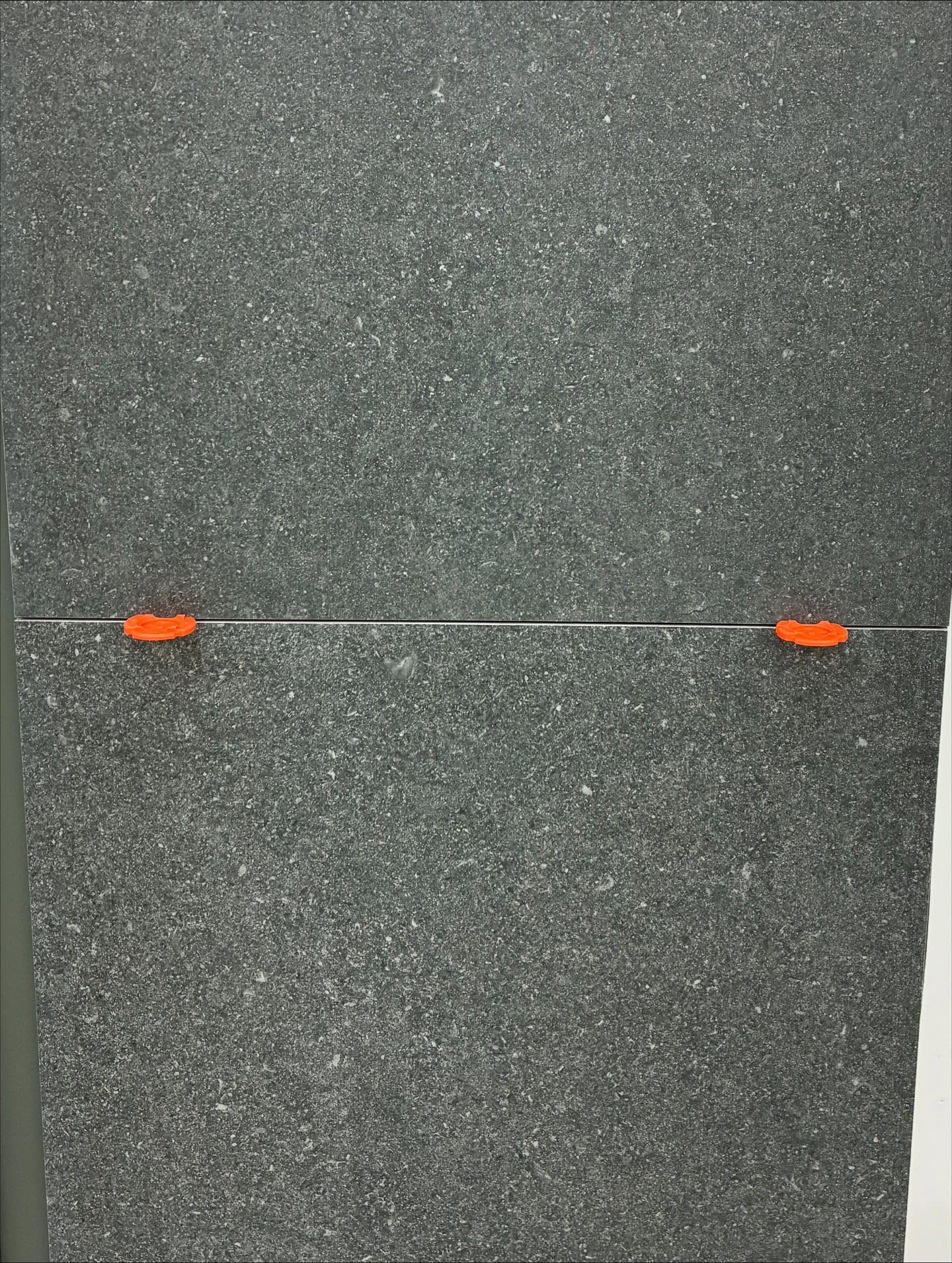 Everest Antracite 60x60 lattia- ja seinälaatta