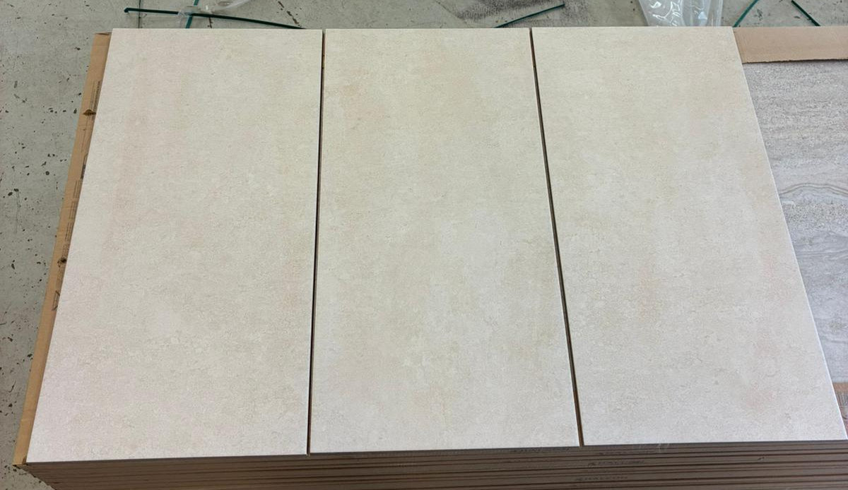 Tamy Sand Antislip 30x60 lattialaatta