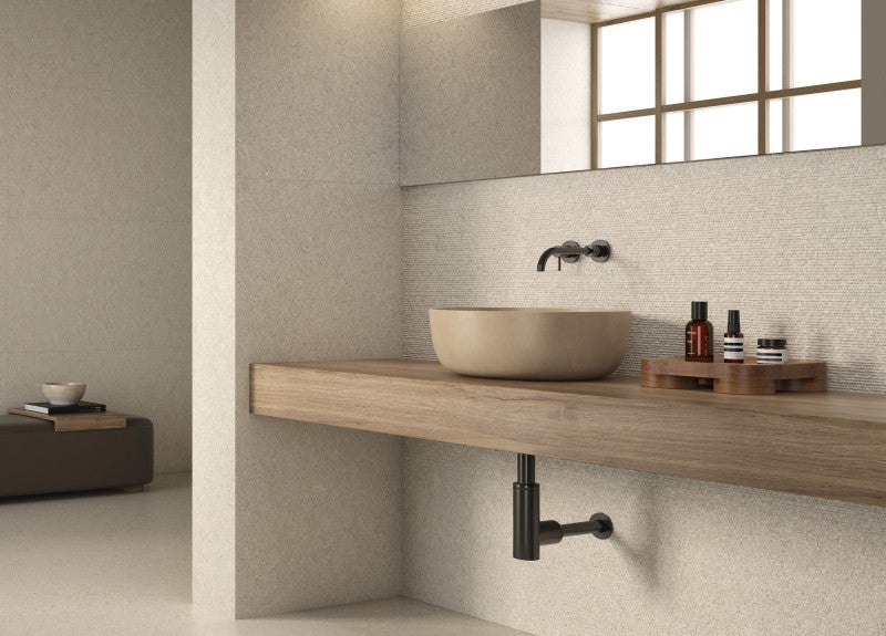 Lattialaatta Everest Arena