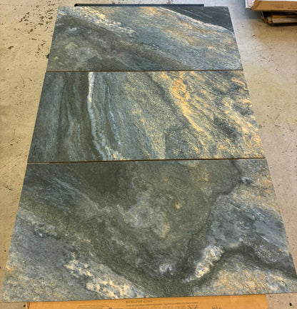 Icon Antislip 37,5x75,5 lattialaatta