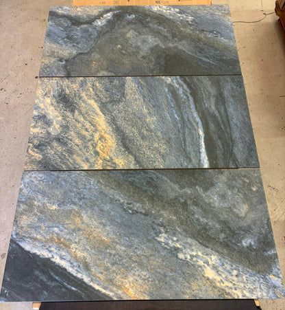 Icon Antislip 37,5x75,5 lattialaatta