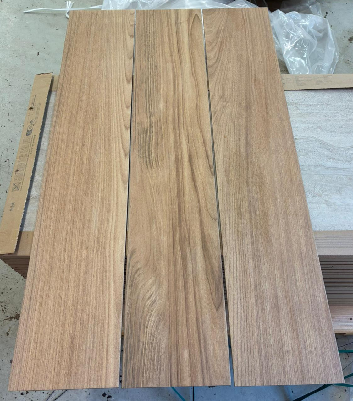 Namur Antislip 23,3x120 lattialaatta